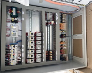 Control cabinet Fala Hill egg collection